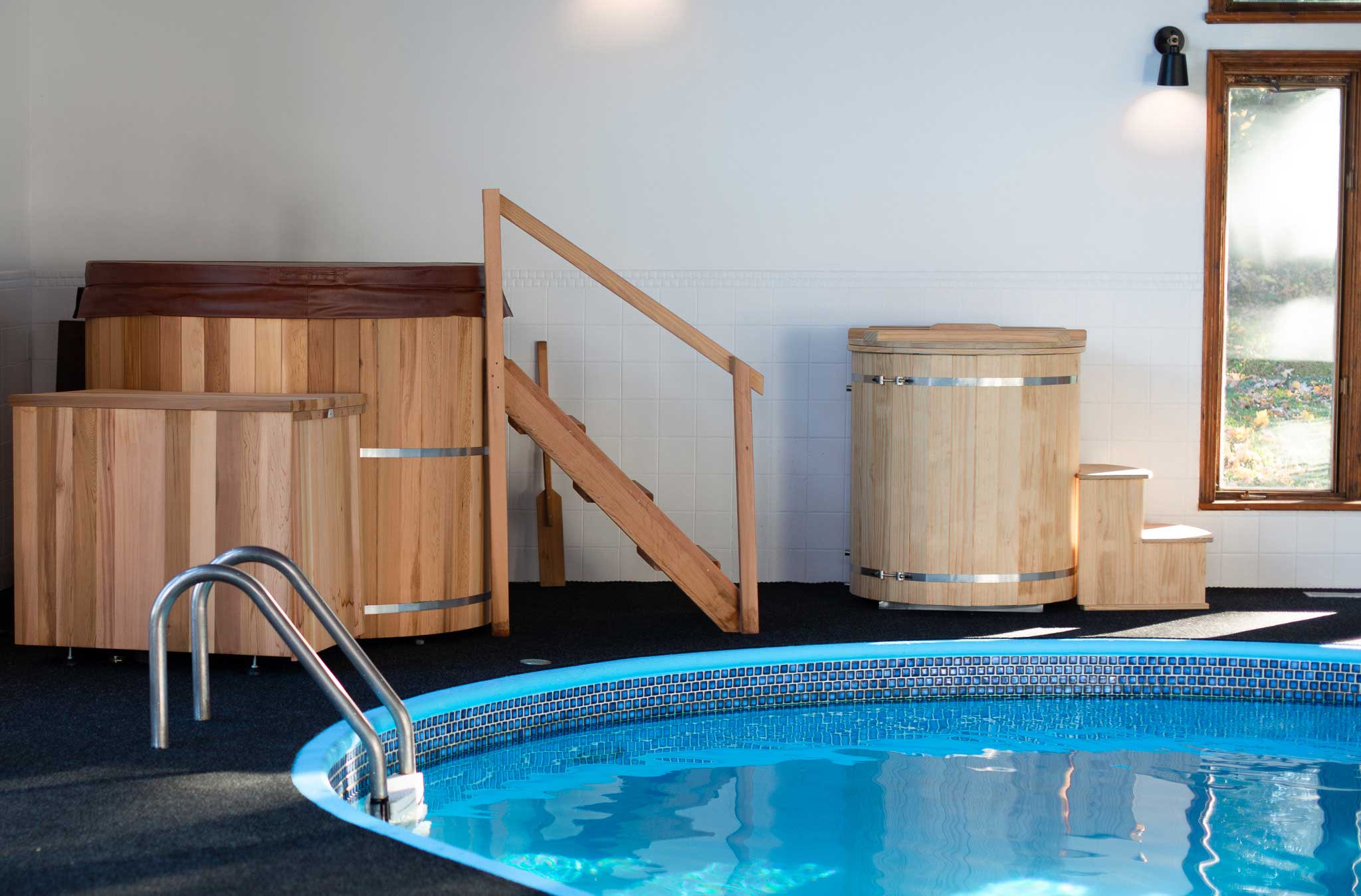 zone spa zen piscine interieure et tonneau d’immersion froide domaine du lac long lanaudiere