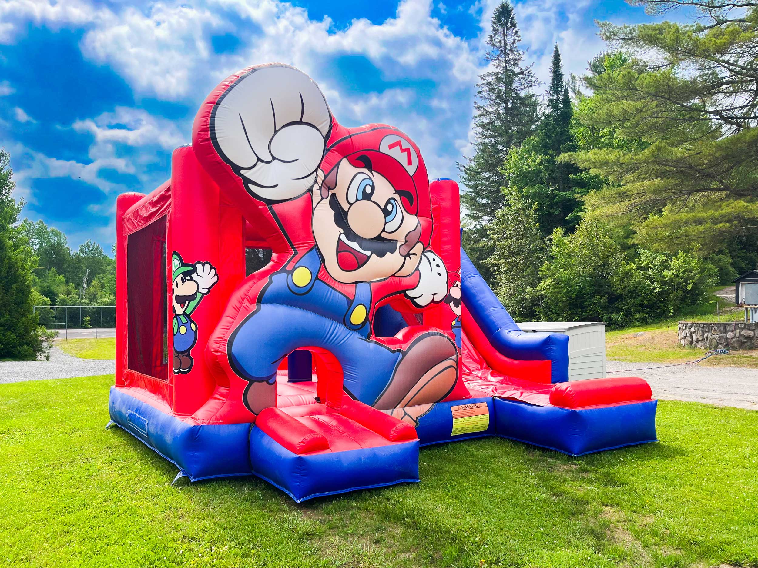 activite enfants jeux gonflables mario domaine du lac long st-alphonse-rodriguez lanaudiere