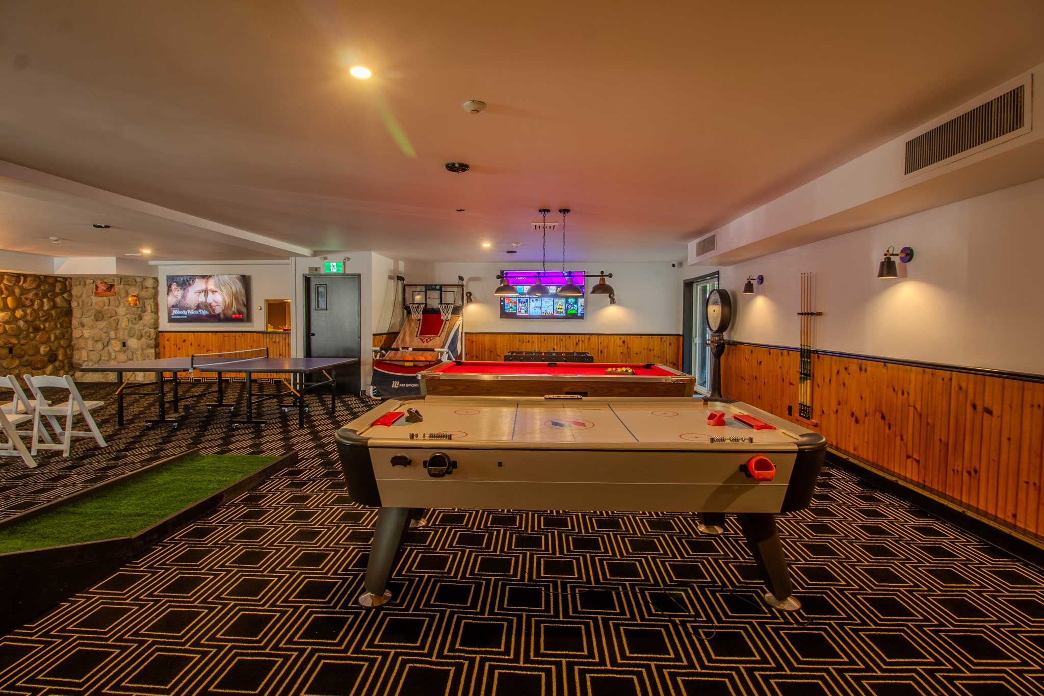 salle de divertissement jeux billard air hockey ping-pong saint-alphonse-rodriguez lanaudiere